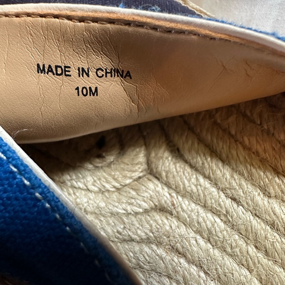 Banana republic blue, black, white espadrilles loafers. Size 10 - Picture 4 of 6